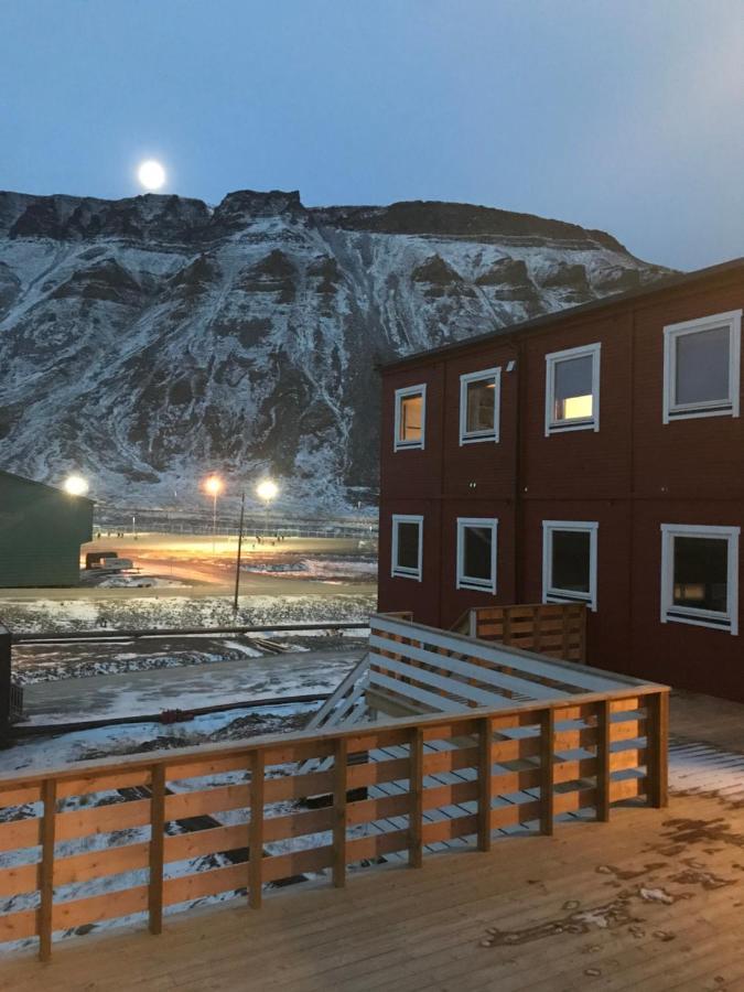 Haugen Pensjonat Svalbard Longyearbyen Exteriér fotografie